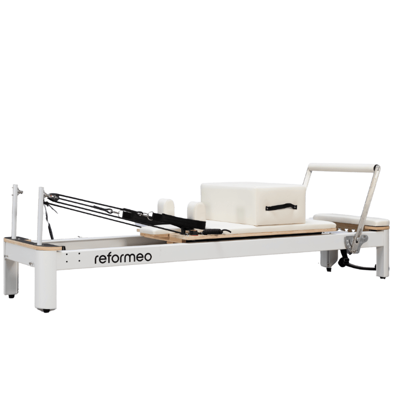 metalowy reformer do pilatesu